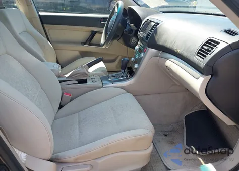 2008 Subaru Outback 2.5I/2.5I L.l. Bean Edition z USA, uszkodzony, nr VIN 4S4BP61C287342211